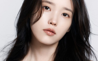 '이관개방증 악화' 아이유, 잠시 멈춤…더 큰 울림 향해