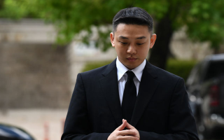 '마약 투약' 유아인, 빌리언스와 전속계약…&#034;과오 반성&#034;
