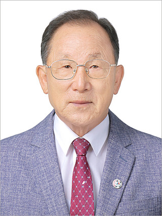 김현웅